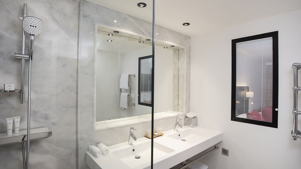 Photo of Bathroom in Meudon-la-Foret