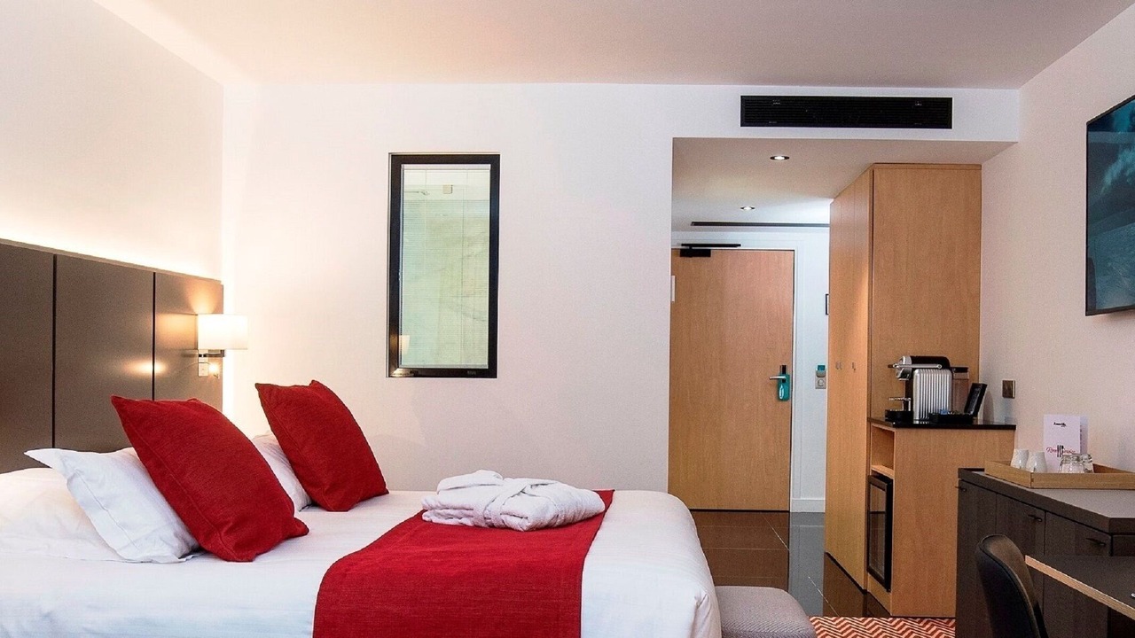 Photo of Bedroom in Meudon-la-Foret