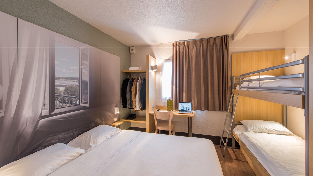 Photo of Bedroom in Nouan-sur-Loire