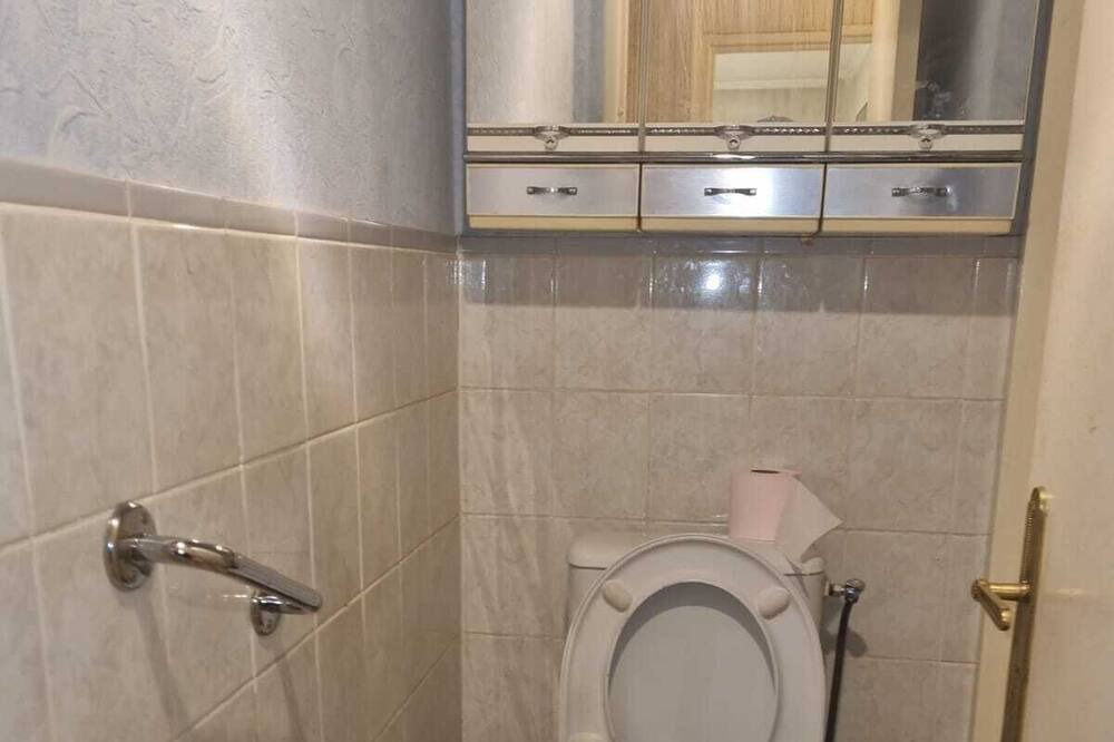 Photo of Bathroom in Villeneuve-la-Garenne