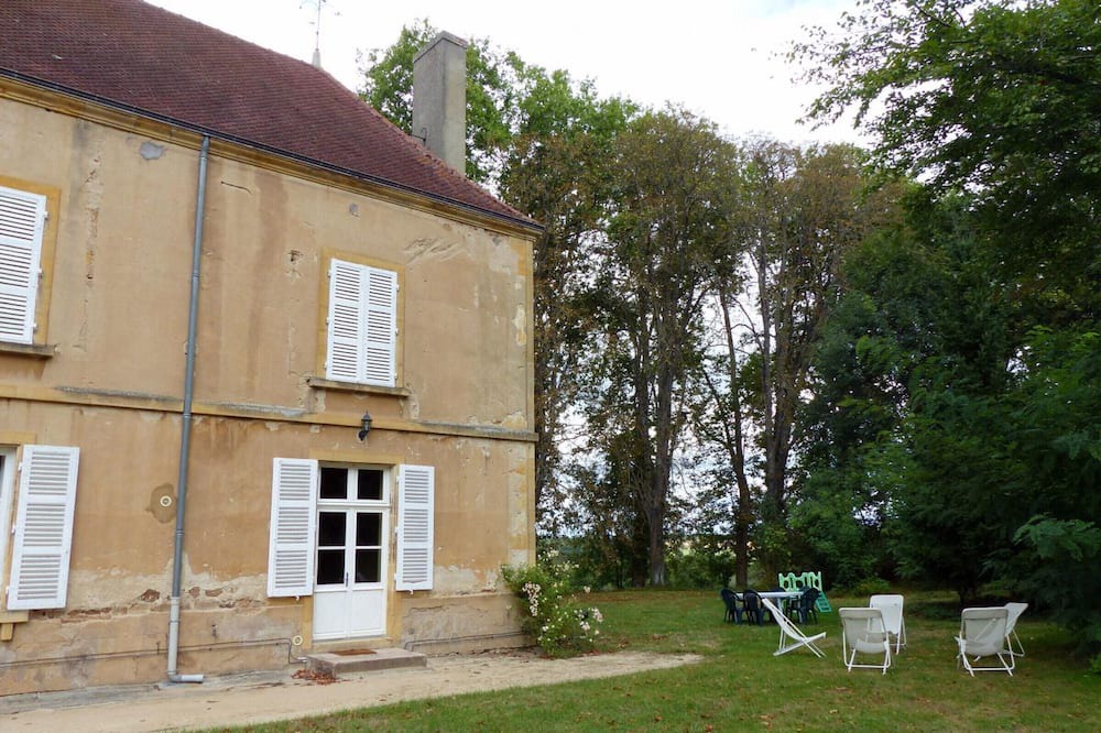 Photo of Others in Le Donjon