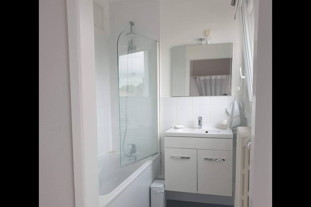 Photo of Bathroom in Rosendael