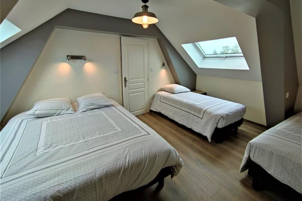 Photo of Bedroom in Saint-Pierre-de-Varengeville