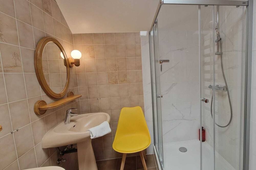 Photo of Bathroom in Hettange-Grande