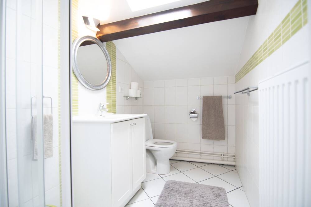 Photo of Bathroom in Sours