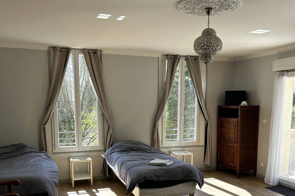 Photo of Bedroom in Le Thuit