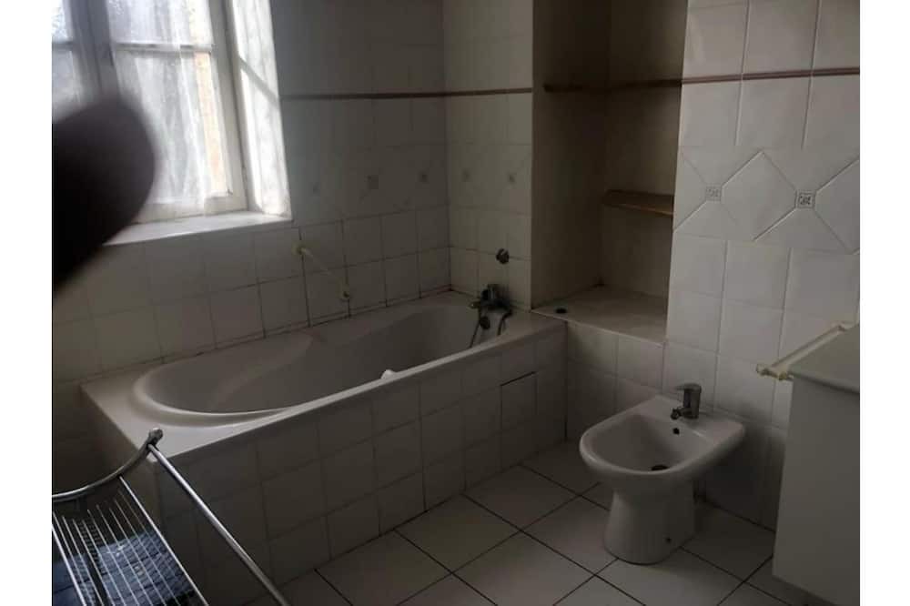 Photo of Bathroom in Chanzeaux