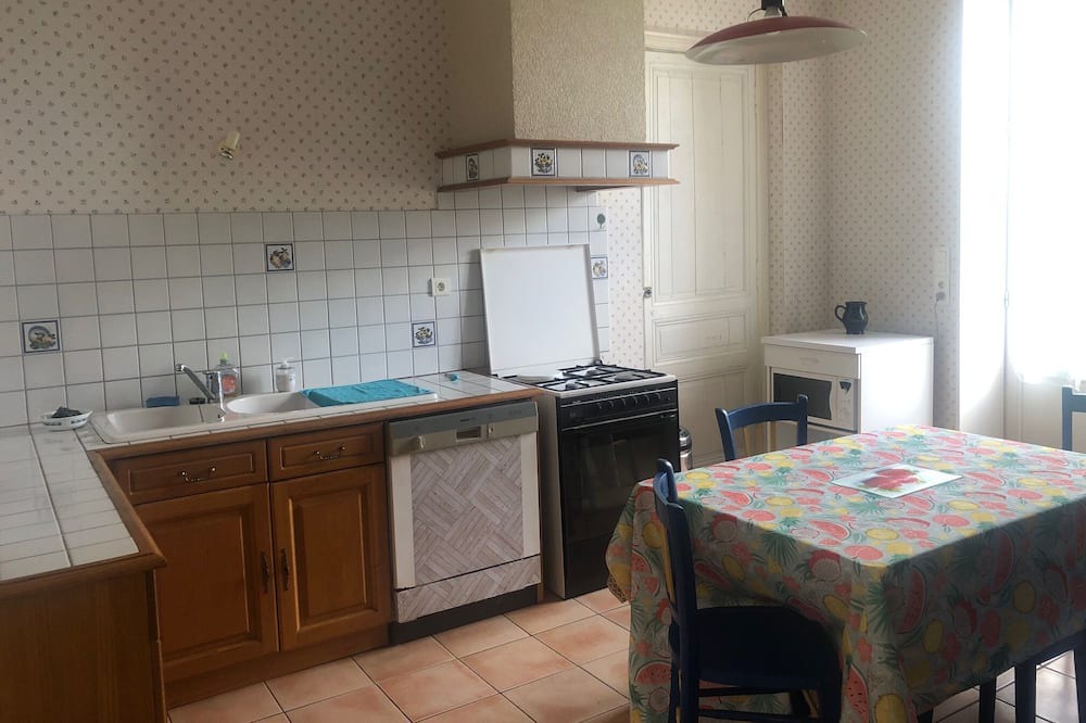 Photo of Kitchen in Chanzeaux
