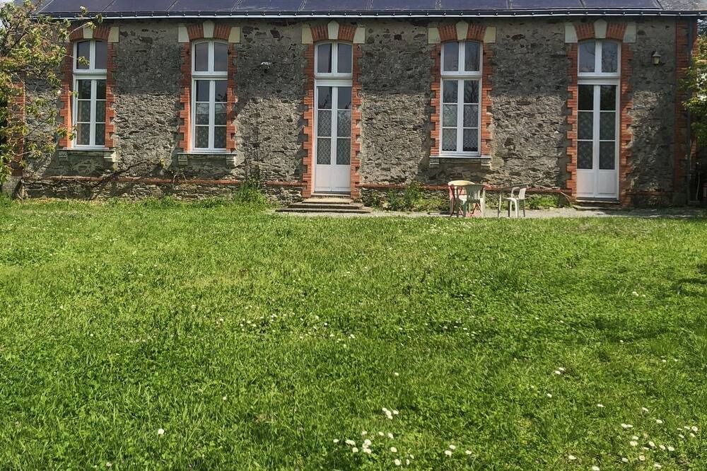 Photo of Outdoor in Chanzeaux