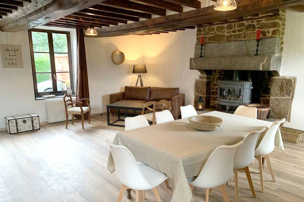 Photo of Livingroom in Joue-du-Bois