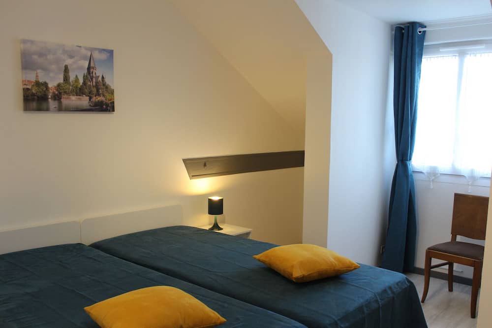Photo of Bedroom in Mars-la-Tour