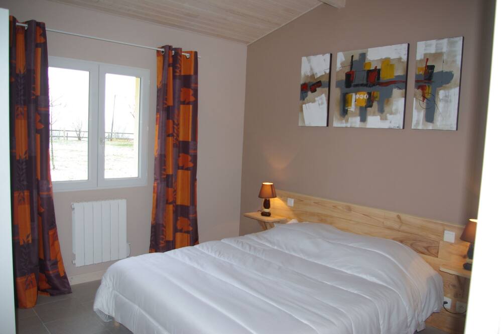 Photo of Bedroom in Savignac-de-Miremont