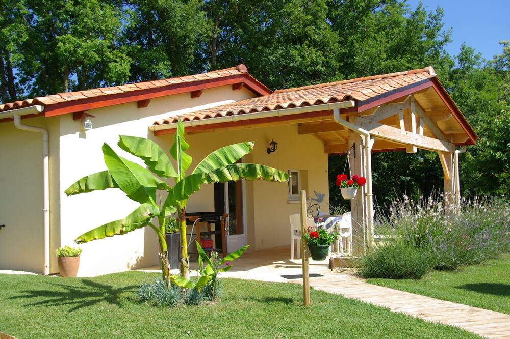 Photo of Outdoor in Savignac-de-Miremont