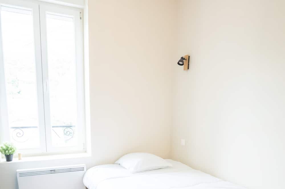 Photo of Bedroom in Quartier Beauregard-Boufflers-Buthegnemont-Boudonville