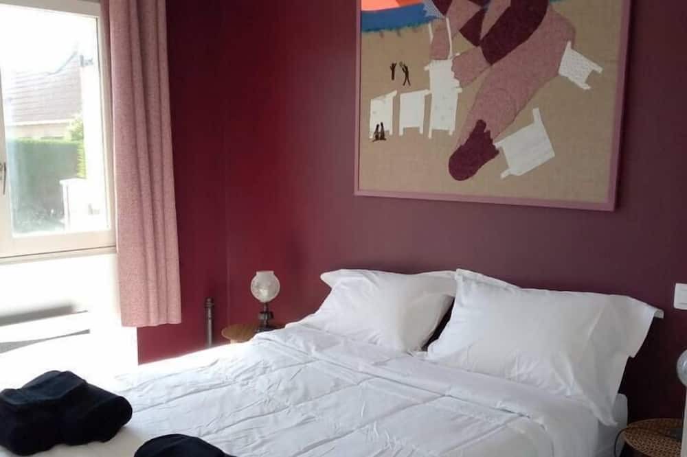 Photo of Bedroom in Les Hemmes de Marck
