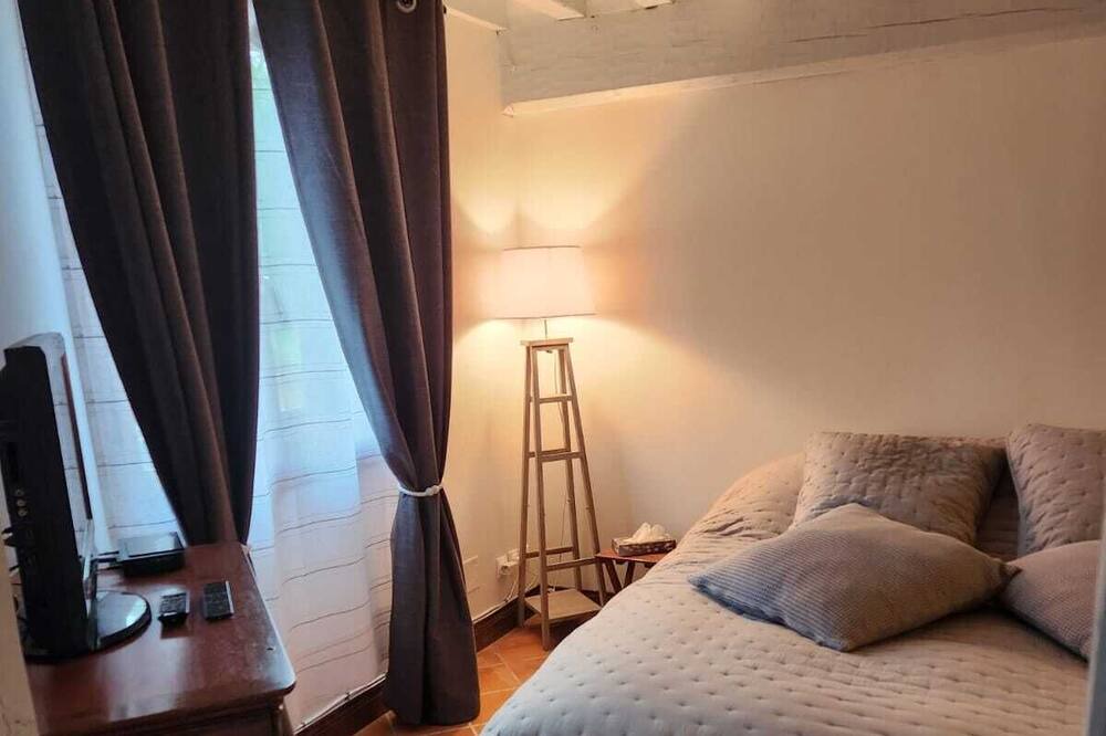 Photo of Bedroom in Fontaine-la-Louvet