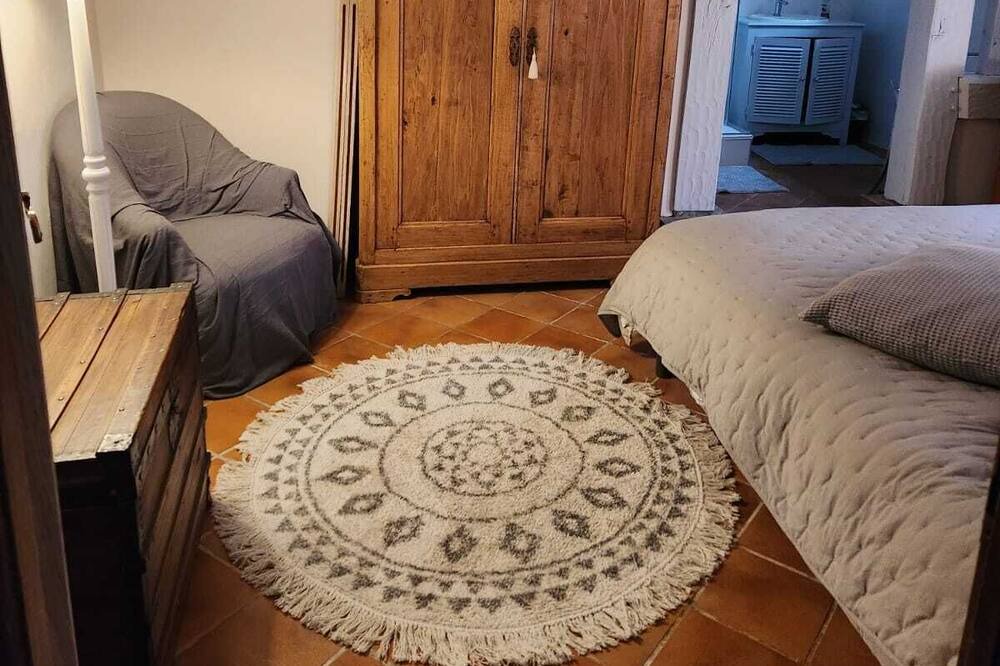 Photo of Bedroom in Fontaine-la-Louvet