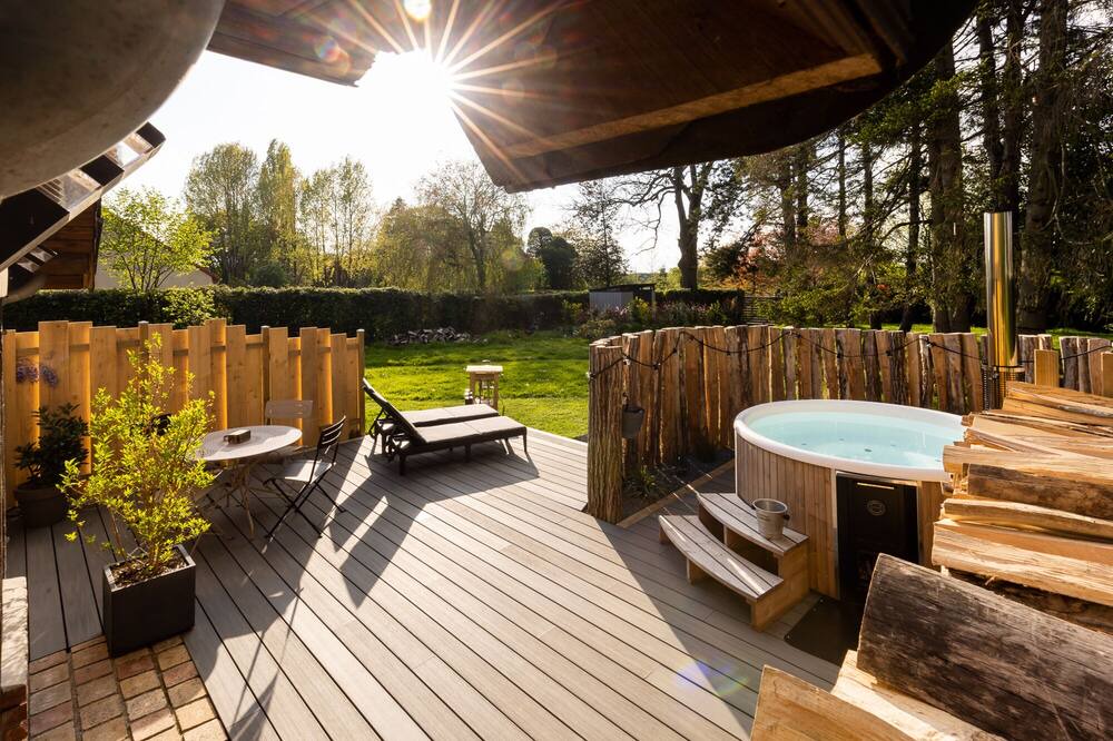 Photo of Outdoor in Saint-Denis-le-Thiboult