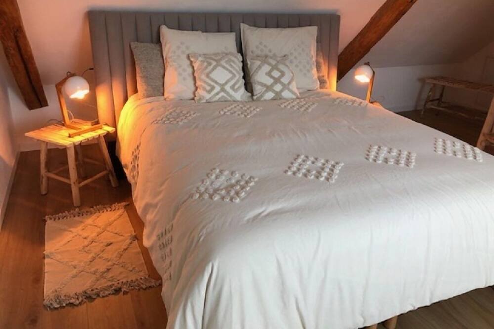 Photo of Bedroom in Blerancourt