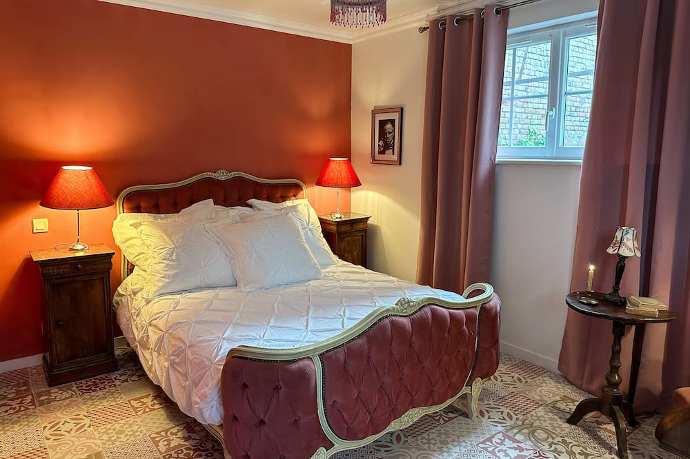 Photo of Bedroom in Quesnoy-le-Montant