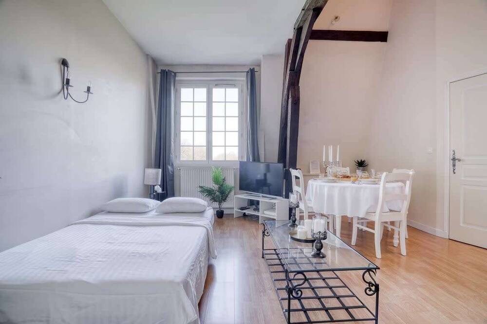 Photo of Bedroom in Monchy-Humieres