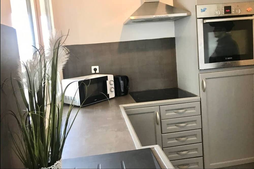 Photo of Kitchen in Center