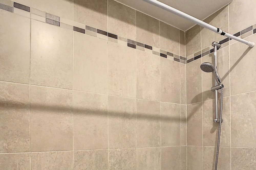 Photo of Bathroom in Neuilly-sur-Marne