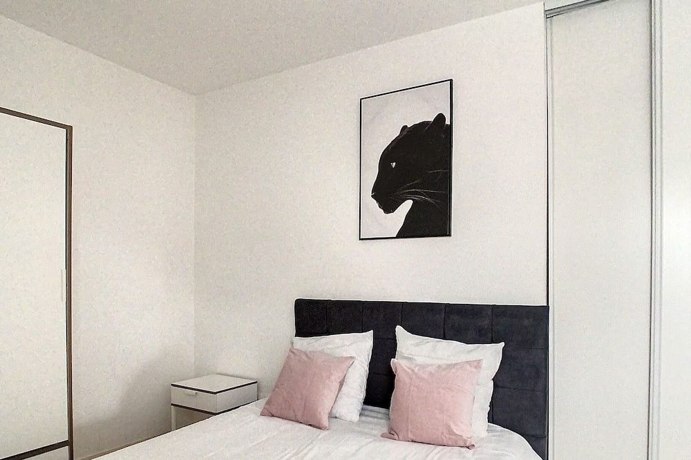 Photo of Bedroom in Neuilly-sur-Marne