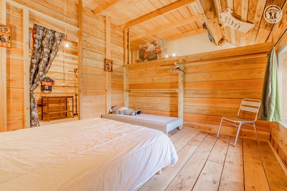 Photo of Bedroom in Cussy-en-Morvan