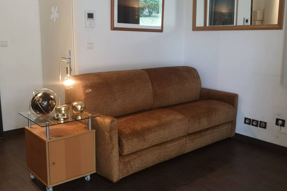 Photo of Livingroom in Reims City Centre