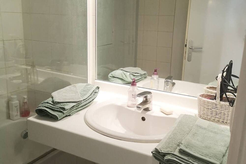 Photo of Bathroom in Reims City Centre