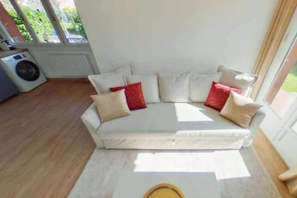 Photo of Livingroom in Sevran