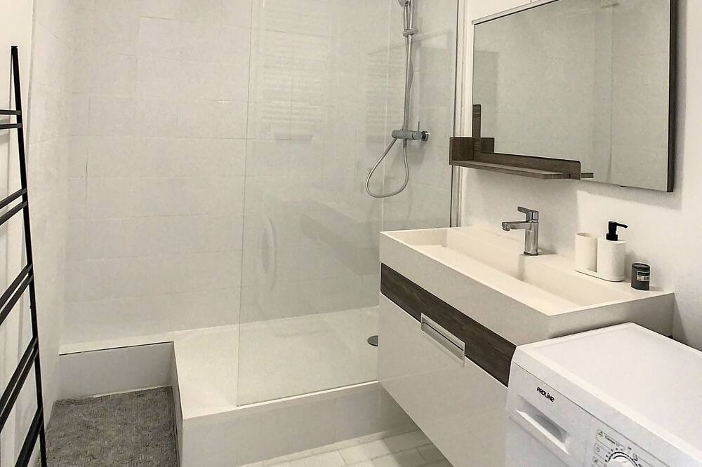 Photo of Bathroom in Villeparisis