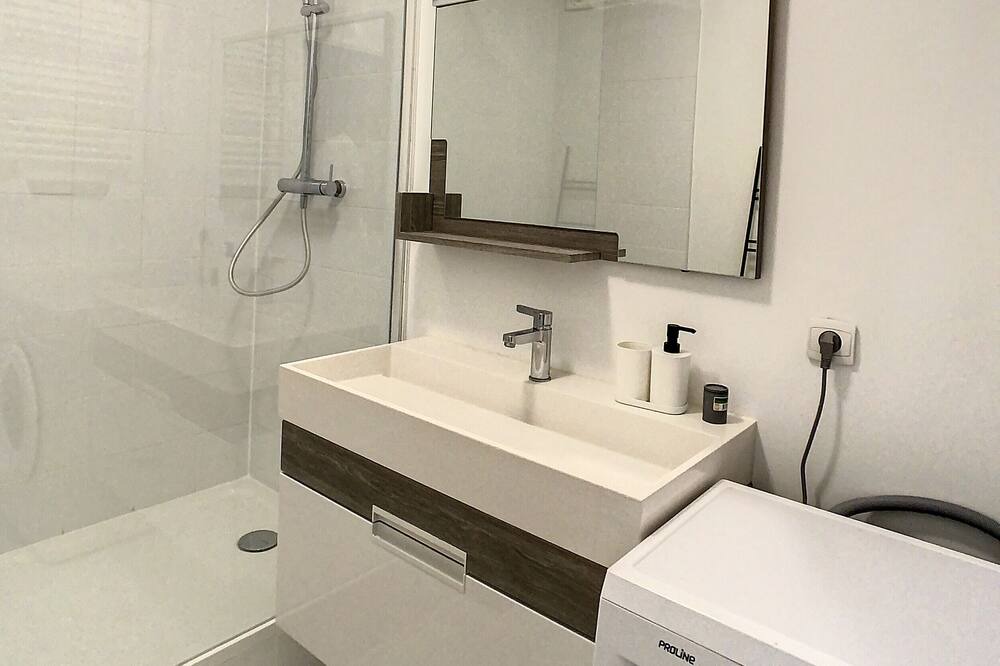Photo of Bathroom in Villeparisis