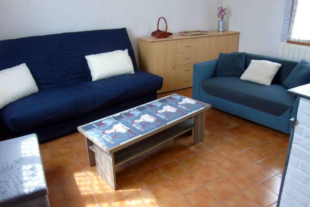 Photo of Livingroom in Avesnes-en-Val