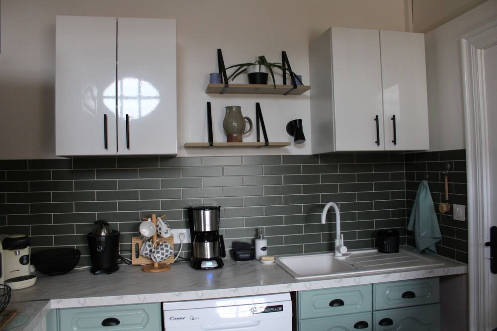 Photo of Kitchen in Frontenard