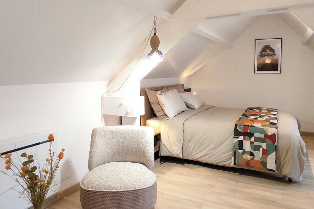 Photo of Bedroom in Pierrefonds