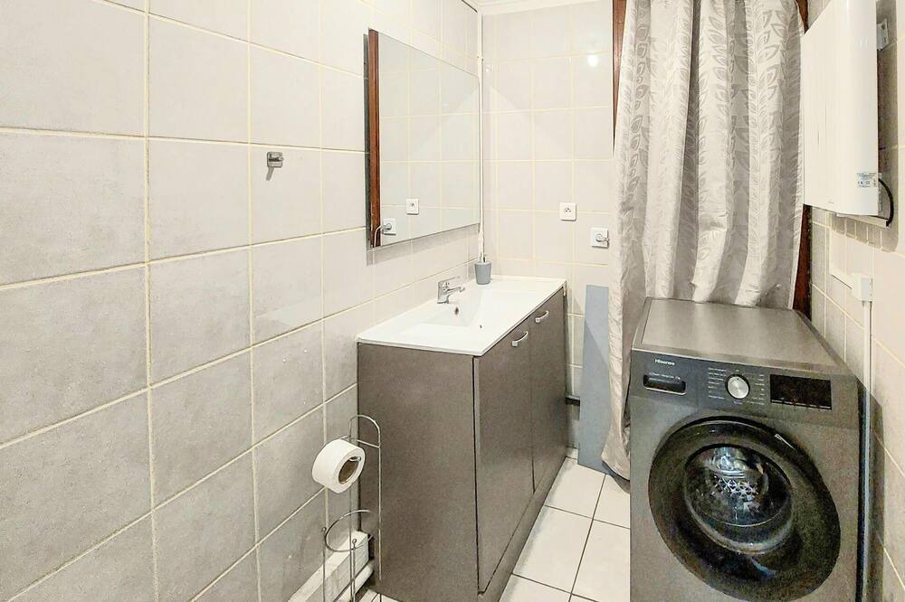 Photo of Bathroom in Cesson