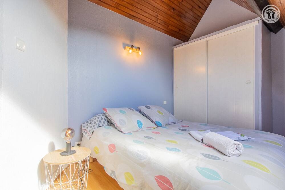 Photo of Bedroom in Nanton