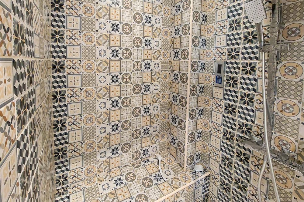 Photo of Bathroom in Cesson