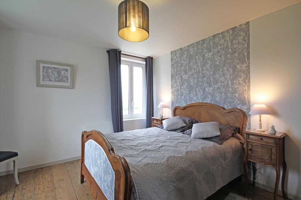 Photo of Bedroom in Pissy-Poville