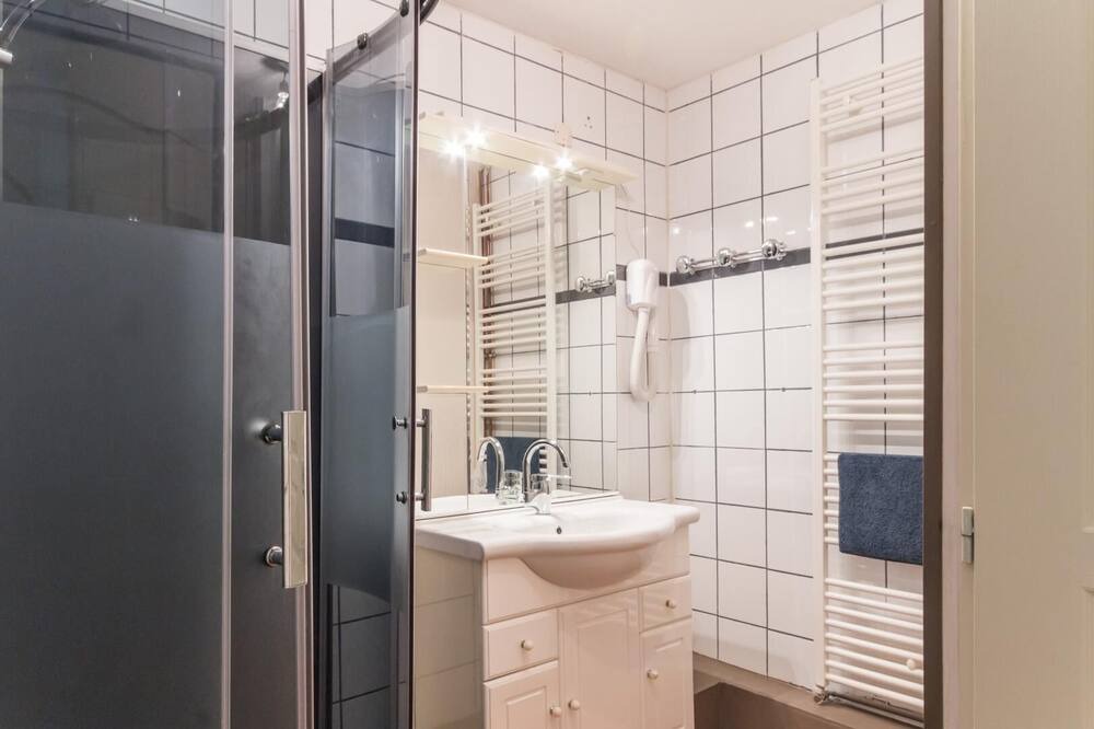 Photo of Bathroom in Gerponville