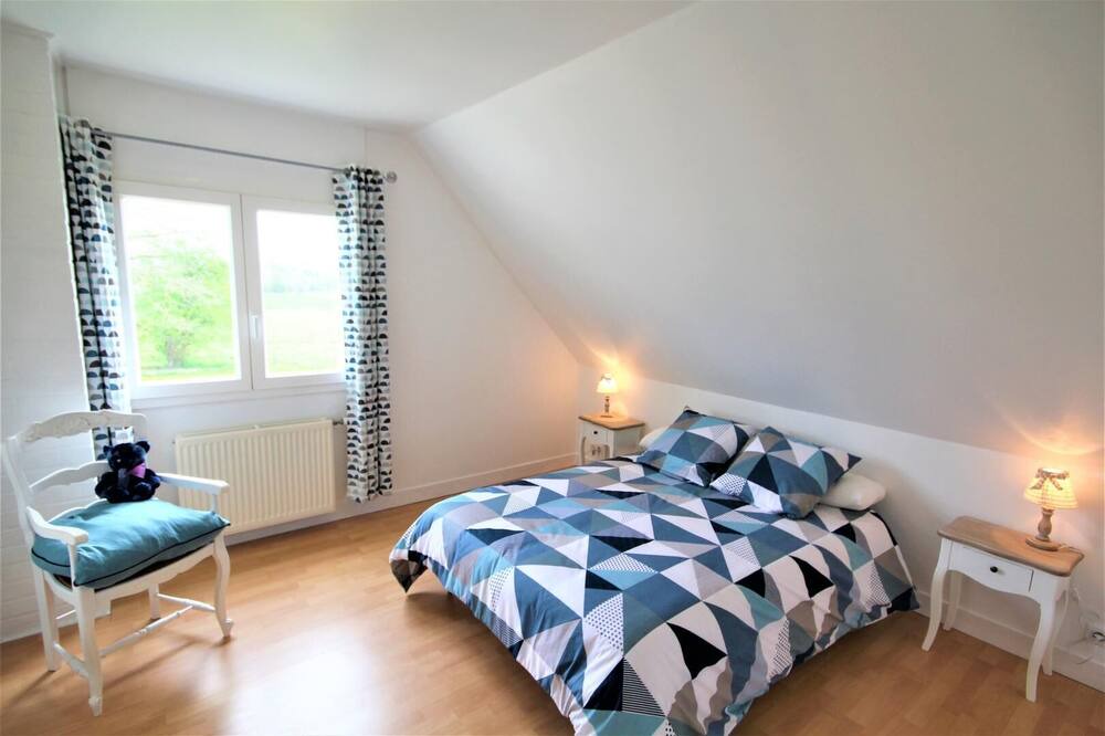 Photo of Bedroom in Mesnieres-en-Bray