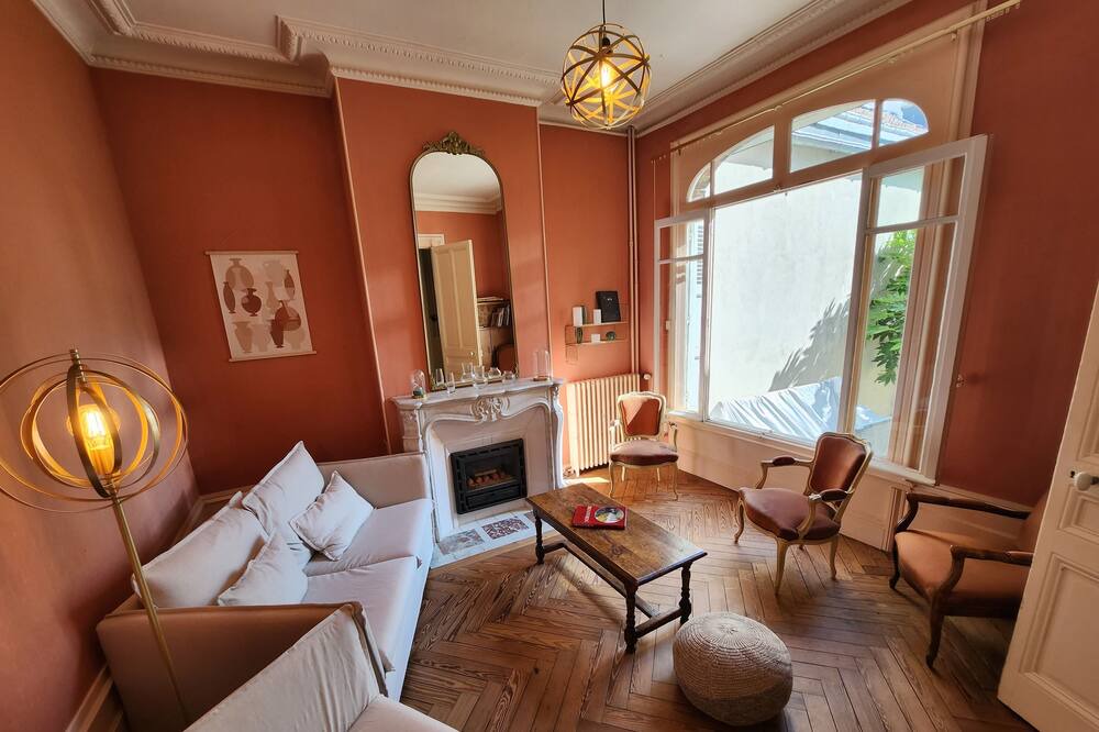 Photo of Livingroom in Saint-Charles du Port