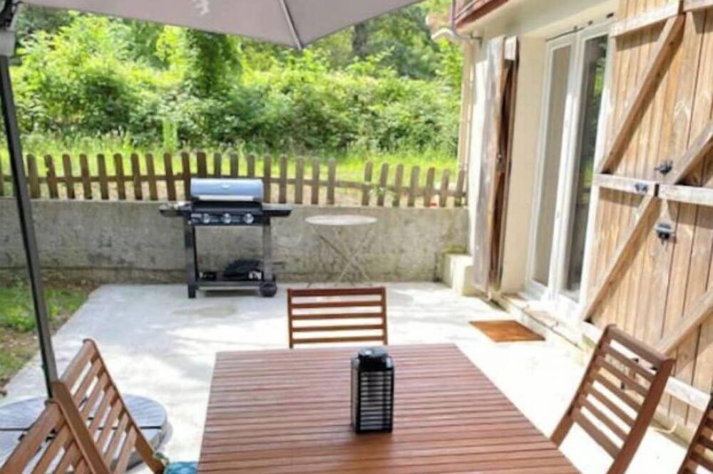 Photo of Outdoor in Le Coudray-Montceaux