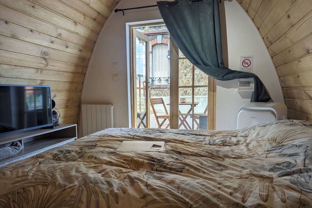 Photo of Bedroom in Saint-Eulien