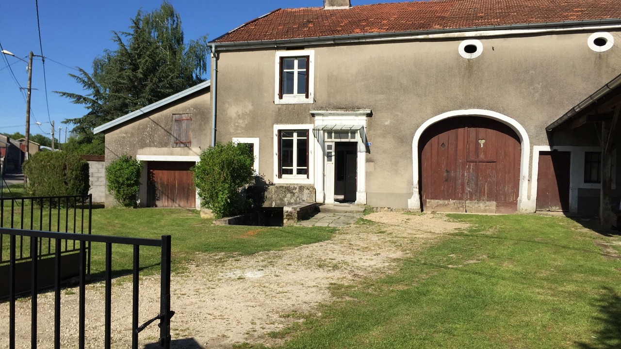 Photo of Outdoor in Melay