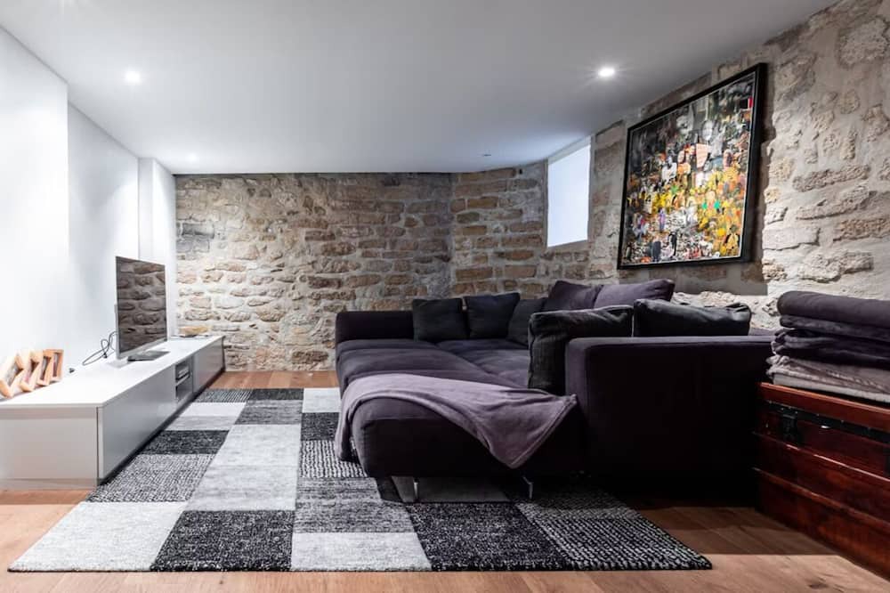 Photo of Livingroom in 5th Arrondissement