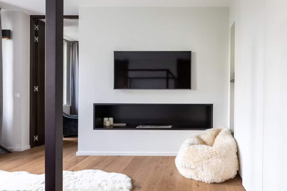 Photo of Livingroom in 5th Arrondissement