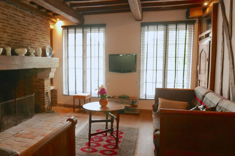 Photo of Livingroom in Miannay